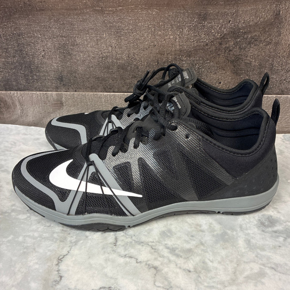 NIKE Women's 8 Black White Free Cross Compete Fitness Shoes Run Athletic LB4-6 - Picture 4 of 6